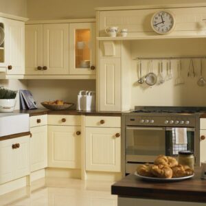 Newport shown in Supermatt Vanilla kitchen